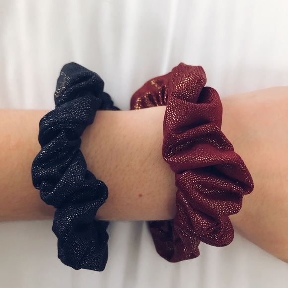 Scrunchie Set - Picture 3 of 3